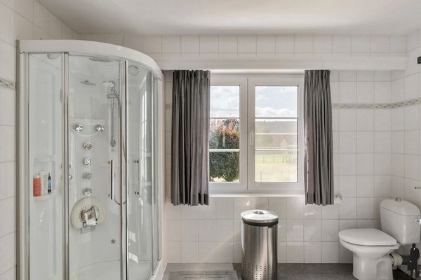 Koning Albertstraat 181, Ravels