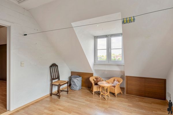 Koning Albertstraat 181, Ravels