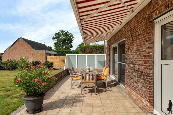 Koning Albertstraat 181, Ravels