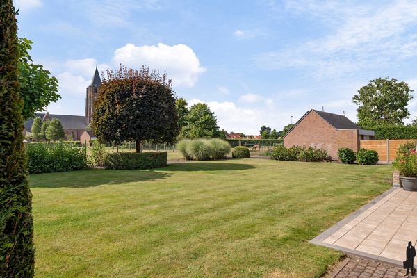 Koning Albertstraat 181, Ravels