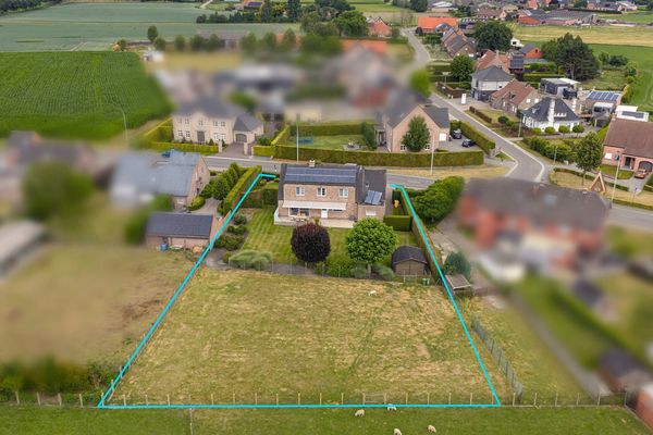 Koning Albertstraat 181, Ravels