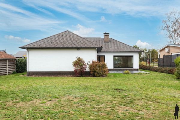 Zwaluwstraat 23, Balen