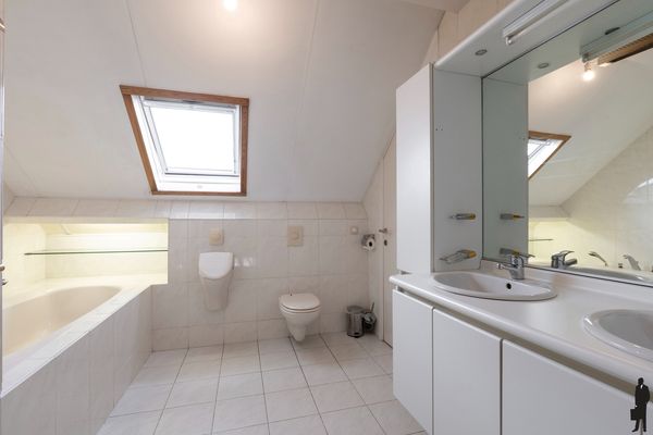 Kanaalstraat 97, Lommel