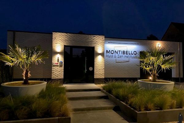 Huzenblek 75, Ravels