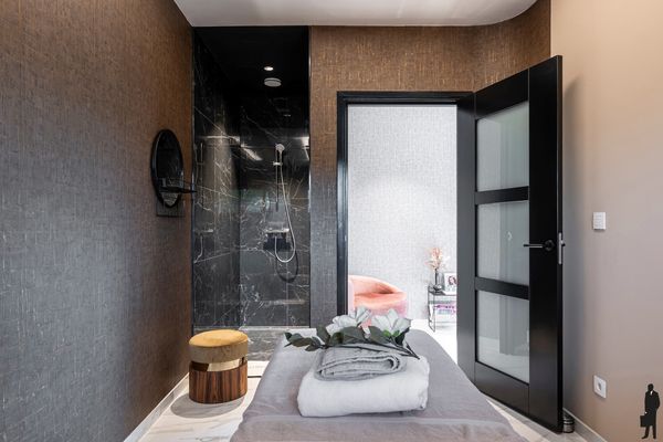 Huzenblek 75, Ravels