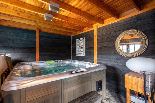 Huzenblek 75, Ravels