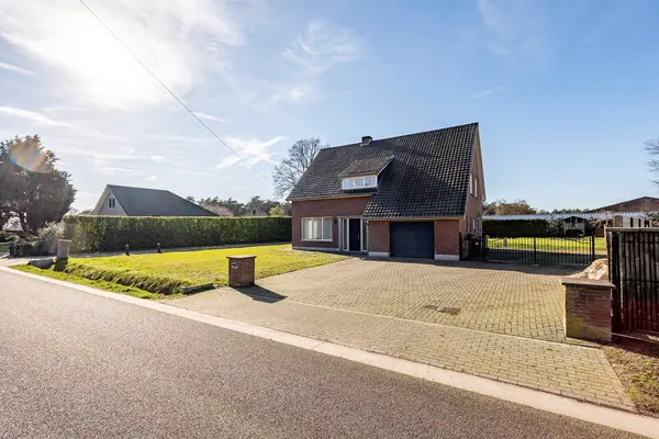 Heesdijk 28, Poppel