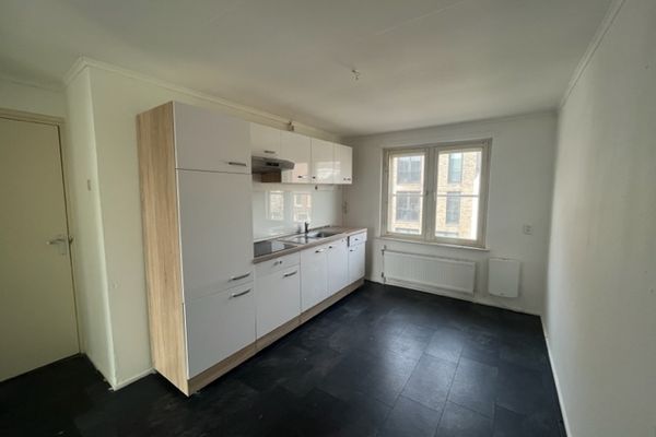 Veldhovenring 84a, Tilburg