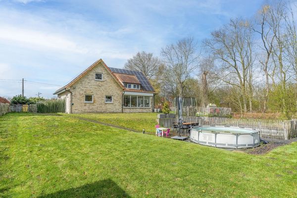 Steenweg op Ravels 305