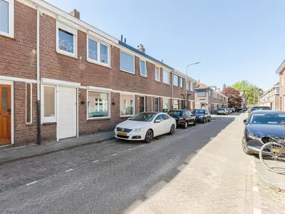 Foto 1 van Van Heutszstraat 27
