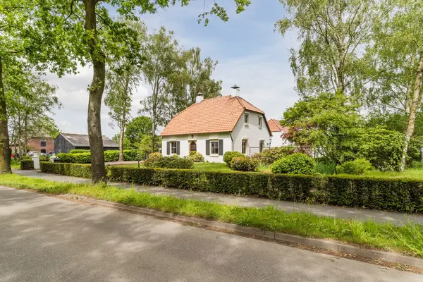 Heukelomseweg 11, Heukelom