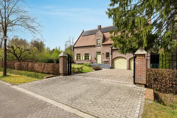 Valkenweg 11, Oud-Turnhout