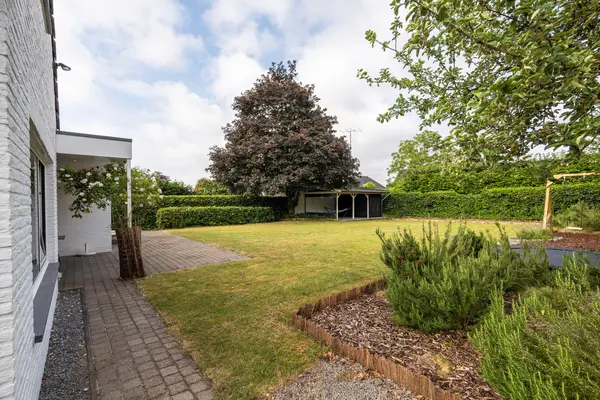 Paardenwiel 30, Poppel