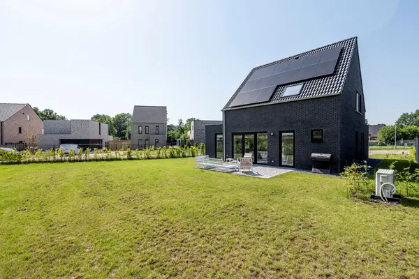 Heiloopweg 2, Mol