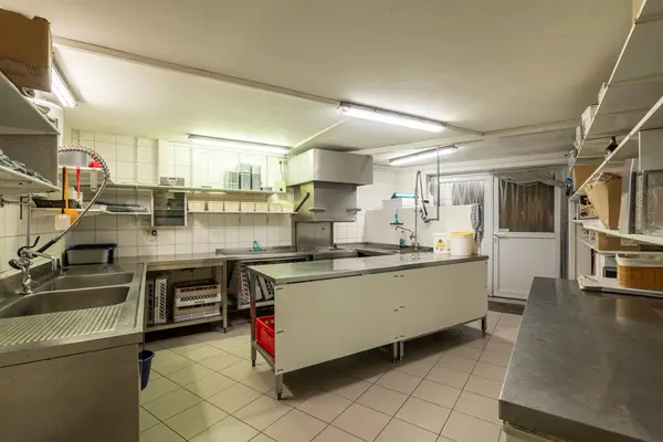 Kanaalstraat 92, Lommel