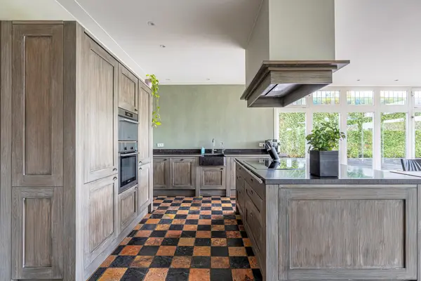 Beekseweg 7B, Ravels