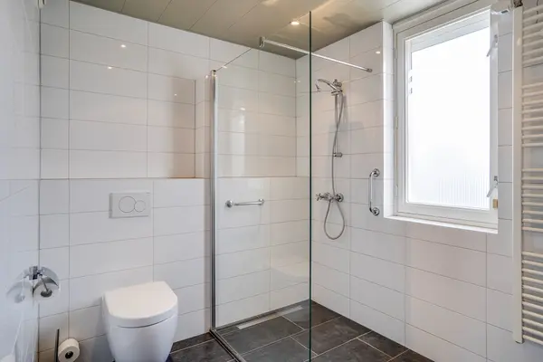 Glazuurstraat 5, Reuver