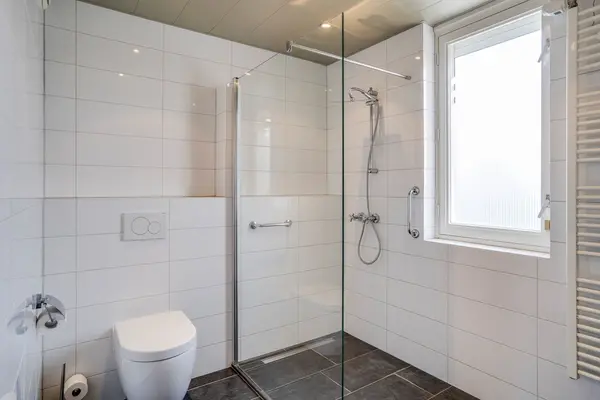 Glazuurstraat 5, Reuver