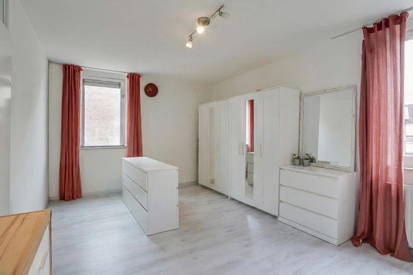 Maria van Bourgondiëstraat 16, Sittard