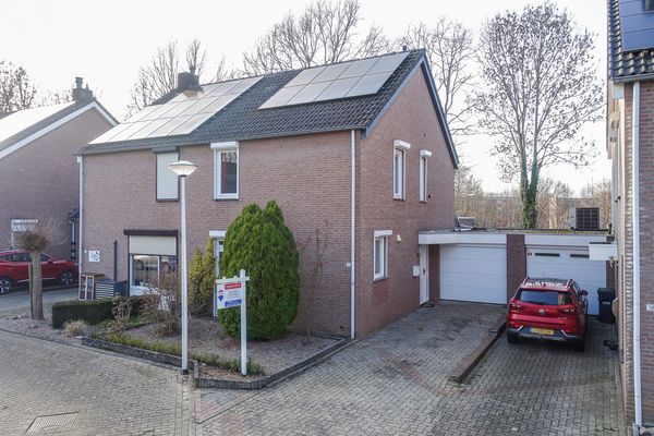 Maria van Bourgondiëstraat 16, Sittard