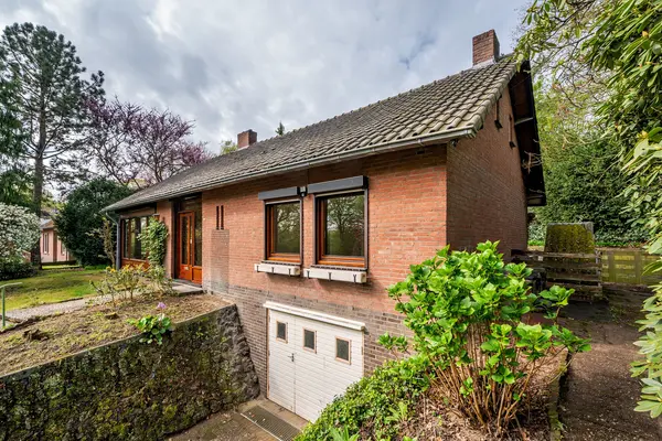 Roermondseweg 82, Haelen