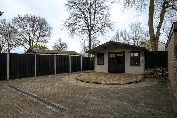 Sint Camillusstraat 25, Roermond
