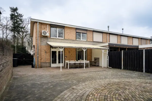 Sint Camillusstraat 25, Roermond