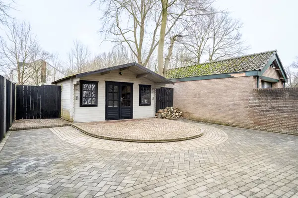 Sint Camillusstraat 25, Roermond
