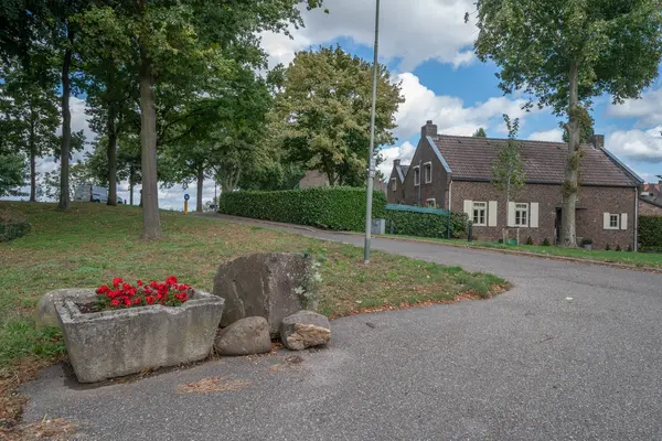 Pannesheuvel 17, Grevenbicht
