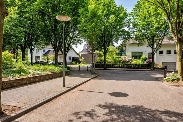 Le Bron De Vexelastraat 2, Roermond