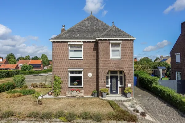 Daalakkerstraat 4, Horn
