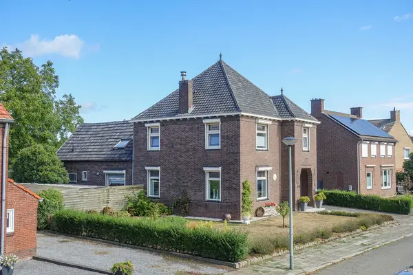 Daalakkerstraat 4, Horn
