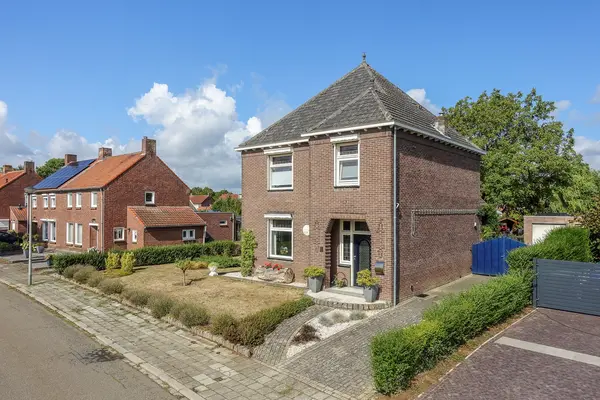 Daalakkerstraat 4, Horn