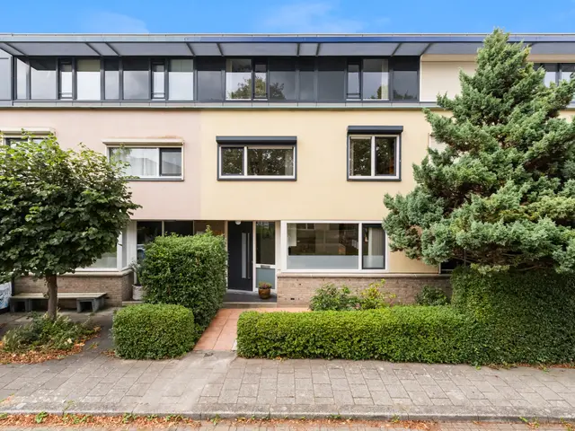 Van Ravesteyn-Erf 329, Dordrecht