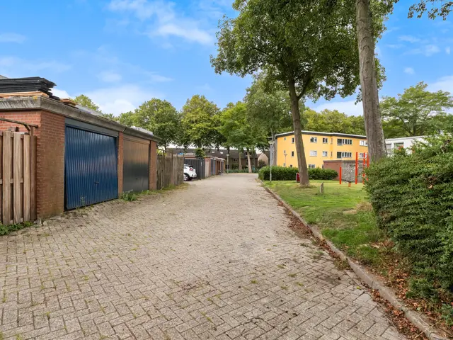 Van Ravesteyn-Erf 329, Dordrecht