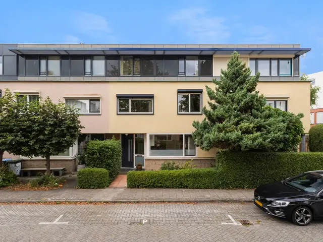 Van Ravesteyn-Erf 329, Dordrecht
