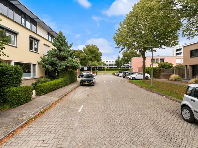 Van Ravesteyn-Erf 329, Dordrecht