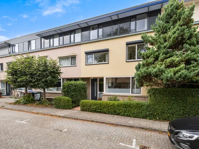 Van Ravesteyn-Erf 329, Dordrecht