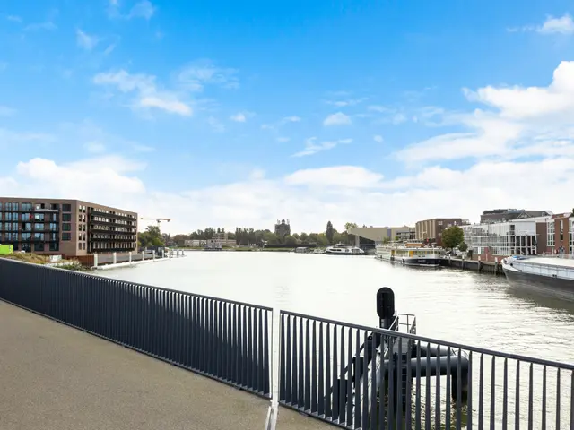 Schuttevaerkade 13, Dordrecht