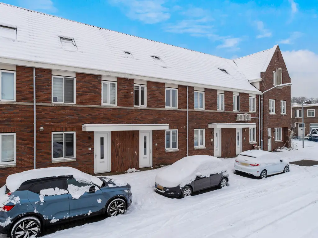 Aagje Dekenstraat 7, Dordrecht
