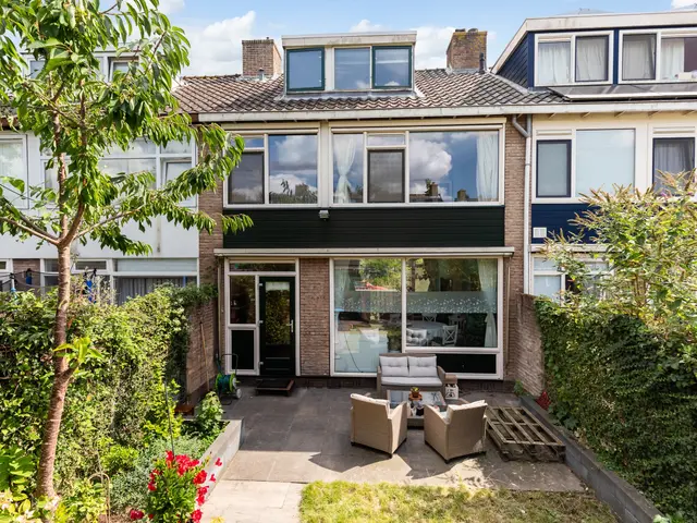 Reseda 3, Dordrecht