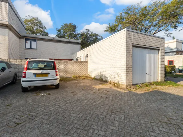 Colorado 104, Dordrecht