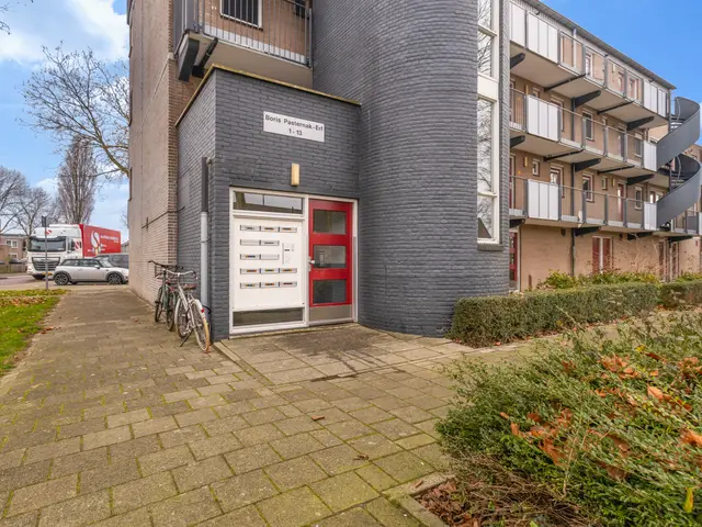 Boris Pasternak-Erf 6, Dordrecht