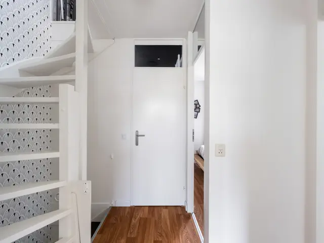Frida Katz-Erf 180, Dordrecht