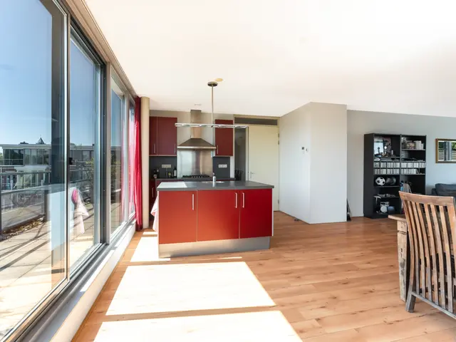 Kromhout 230, Dordrecht