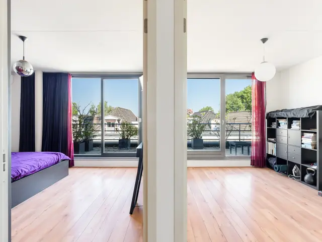 Kromhout 230, Dordrecht