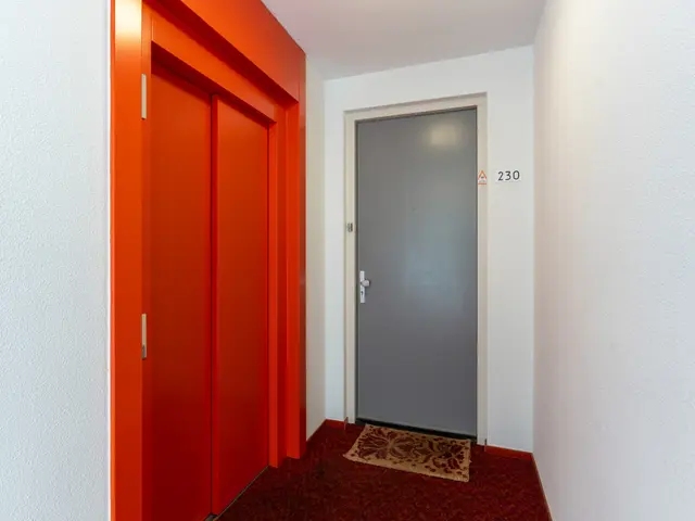 Kromhout 230, Dordrecht
