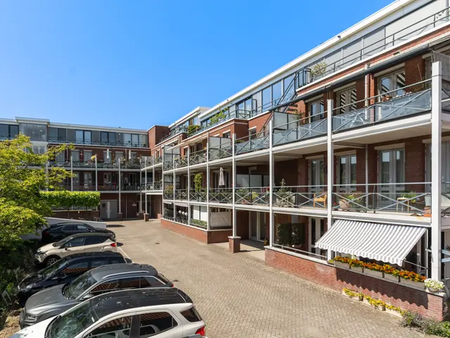 Kromhout 230, Dordrecht