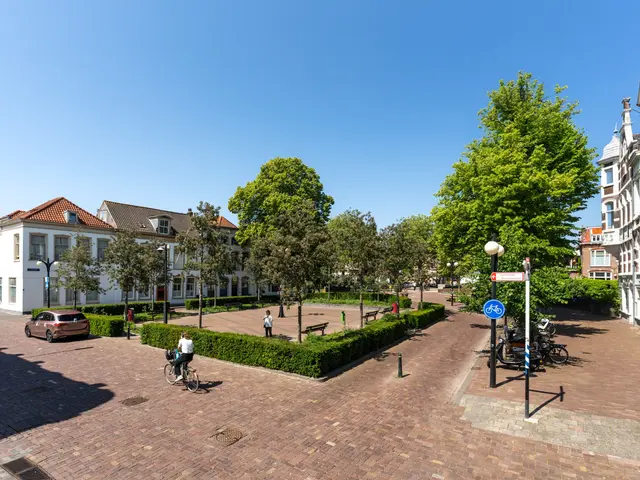 Kromhout 230, Dordrecht