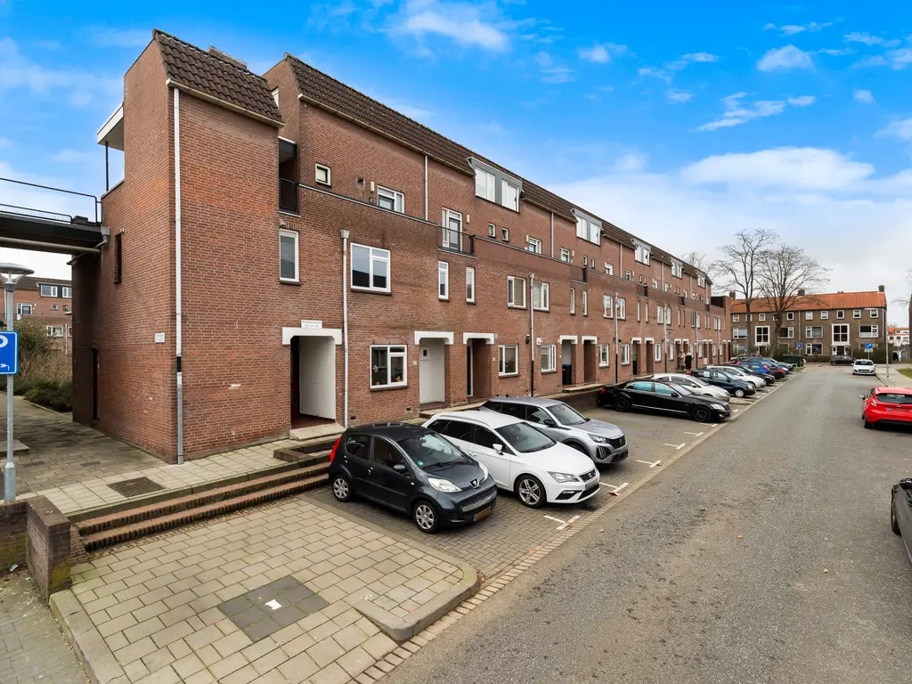 Meindert Hobbemastraat 21, Dordrecht